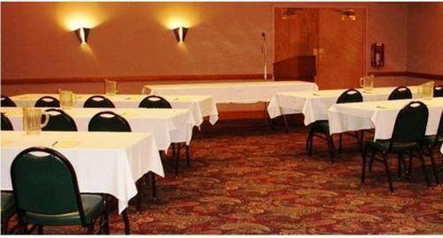 The Atrium Hotel And Conference Center Springdale Konforlar fotoğraf